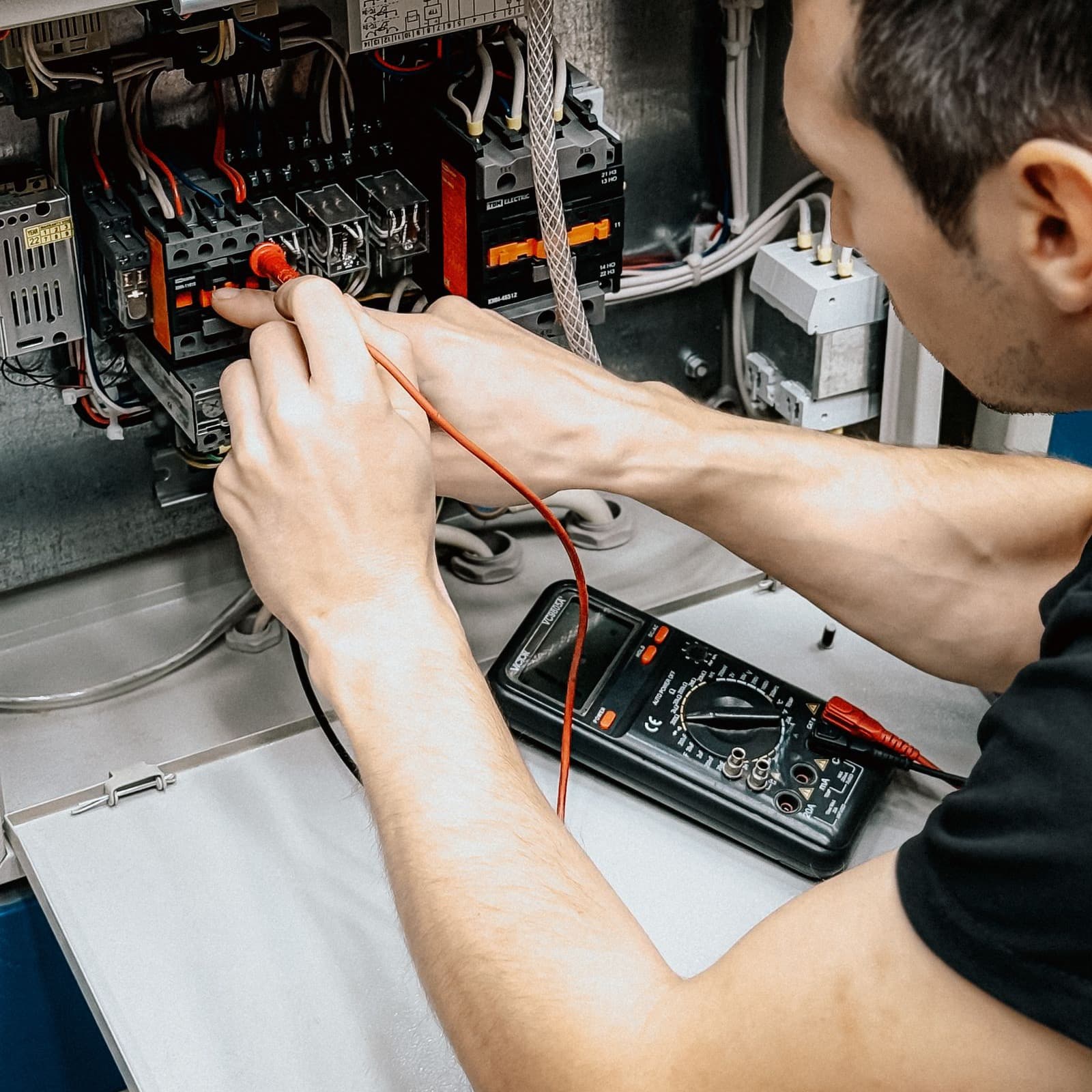 I can fix wiring, switches, fans and MCB trips at your home — photo 2